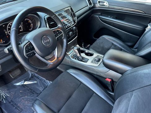 Used 2022 Jeep Grand Cherokee Laredo X AWD/4WD image 10