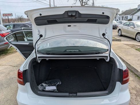 Used 2017 Volkswagen Jetta S image 22