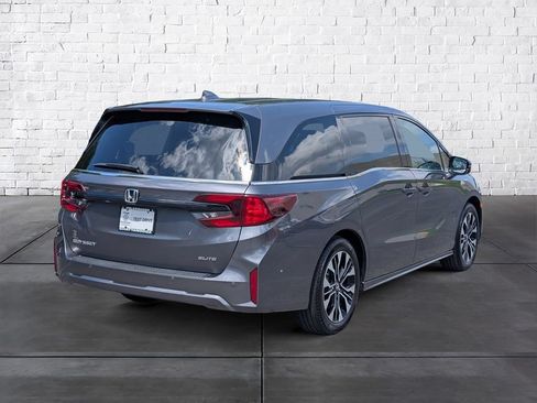 Used 2025 Honda Odyssey Elite image 7