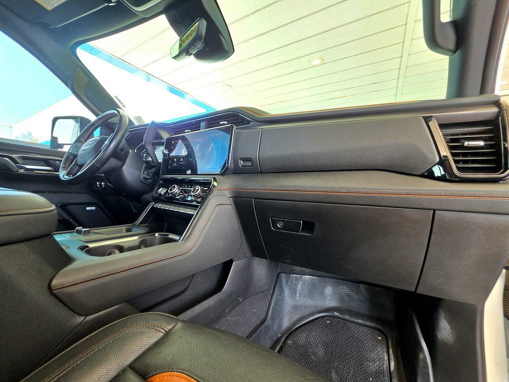 Used 2024 GMC Sierra 2500 AT4 w/ AT4 Premium Plus Package AWD/4WD image 93