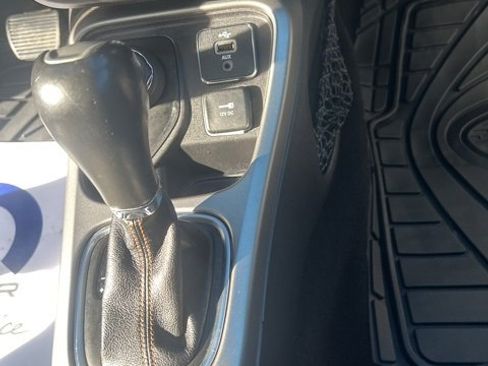 Used 2018 Jeep Compass Latitude w/ Popular Equipment Group image 20