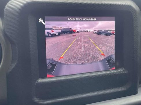 Used 2021 Jeep Gladiator Sport AWD/4WD image 16