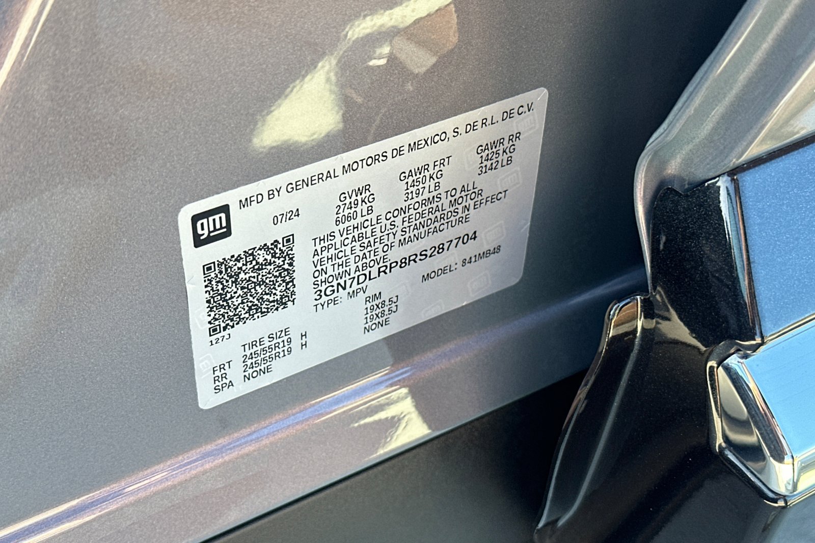 Used 2024 Chevrolet Equinox EV LT w/ LPO, Blackout Package FWD image 28