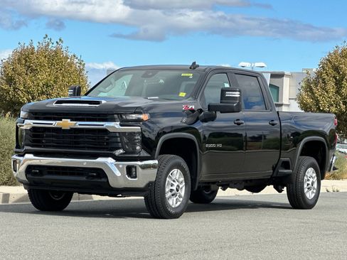 New 2025 Chevrolet Silverado 2500 LT w/ All Star Edition image 8