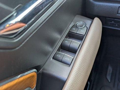 Used 2023 GMC Canyon Denali AWD/4WD image 38