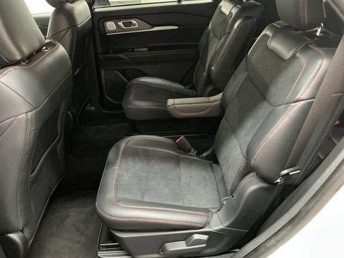 Used 2025 Ford Explorer ST w/ Sun And Sound Package AWD/4WD image 12