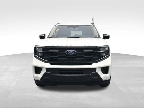 New 2025 Ford Expedition Max Active image 3