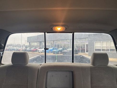 Used 2004 Ford F250 XLT image 16