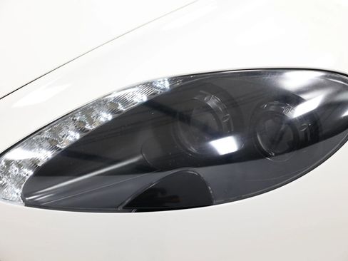 Used 2016 Aston Martin V8 Vantage GT RWD image 78