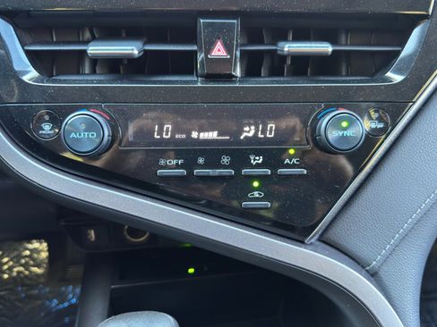 Used 2021 Toyota Camry XSE w/ Blackout Package (TMS) AWD/4WD image 25
