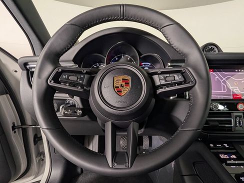 New 2026 Porsche Macan AWD/4WD image 36