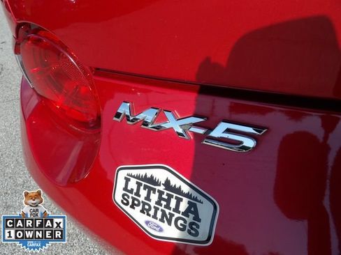 Used 2016 MAZDA MX-5 Miata Sport RWD image 18