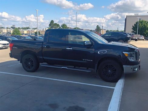 Used 2017 Nissan Titan SL AWD/4WD image 14