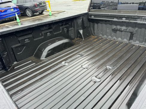 Used 2022 GMC Sierra 2500 AT4 w/ AT4 Preferred Package AWD/4WD image 23