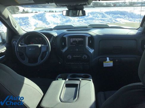 Used 2026 Chevrolet Silverado 1500 Custom Trail Boss w/ Turbomax Blackout Package AWD/4WD image 17