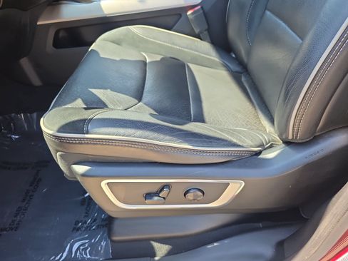 Used 2019 RAM 1500 Laramie AWD/4WD image 27