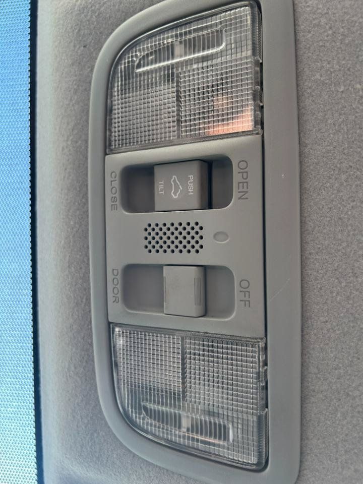 Used 2012 Honda Civic EX-L image 17