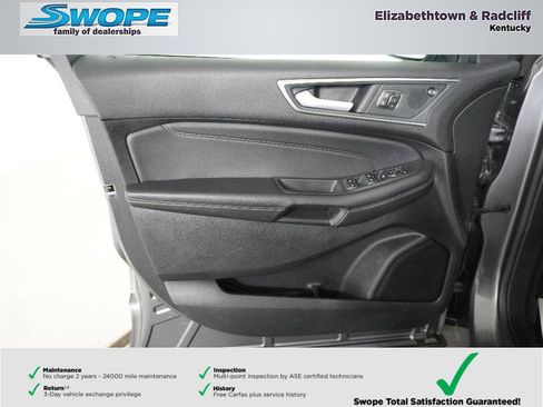 Used 2024 Ford Edge Titanium image 13