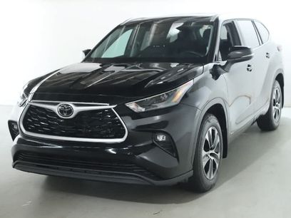 Used 2026 Toyota Highlander XLE