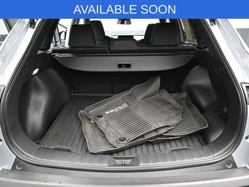 Used 2024 Toyota Corolla Cross SE image 27