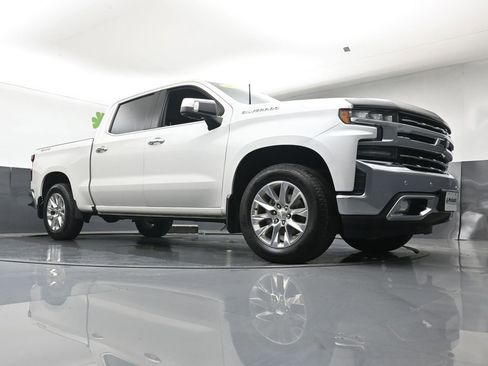 Used 2019 Chevrolet Silverado 1500 LTZ w/ LTZ Plus Package AWD/4WD image 22