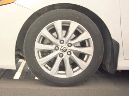 Used 2020 Toyota Camry LE w/ Carpet Mat Package image 8