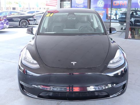 Used 2021 Tesla Model Y Long Range AWD/4WD image 10