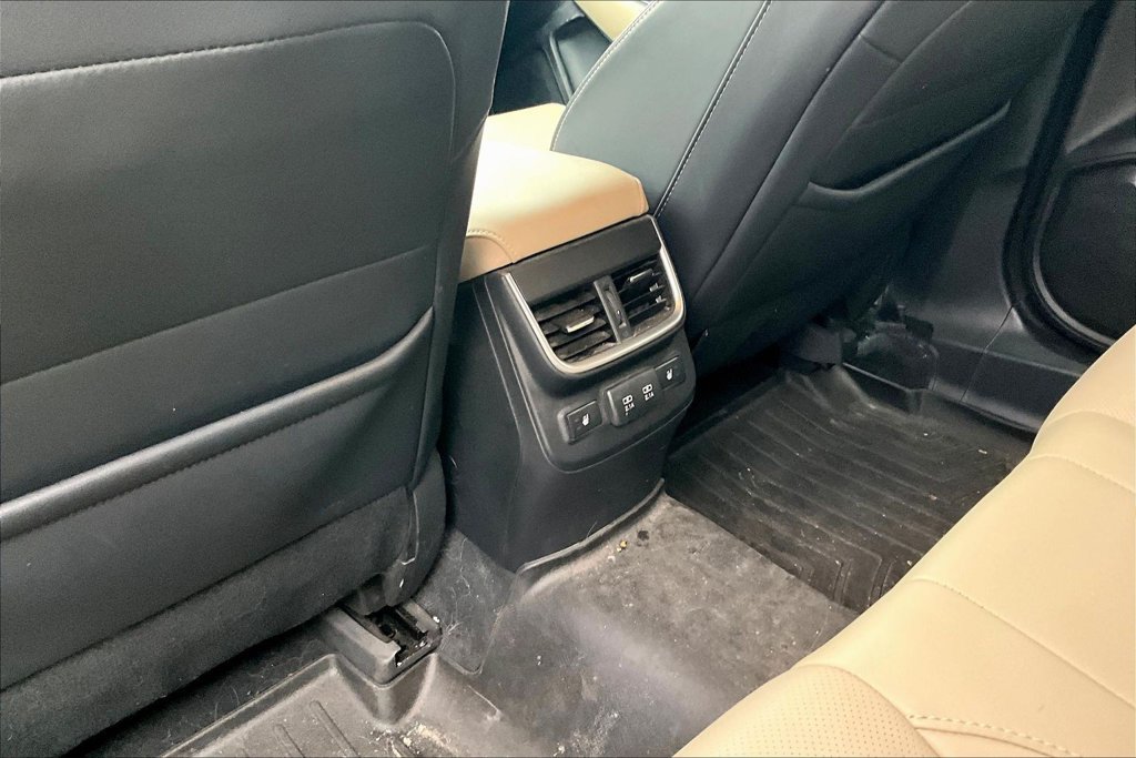 Used 2022 Subaru Outback Limited AWD/4WD image 10