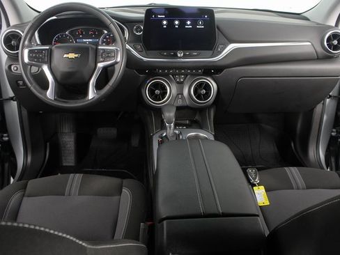 Used 2024 Chevrolet Blazer LT w/ Convenience Package image 10