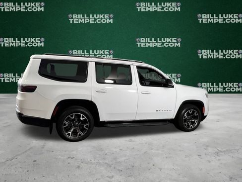 Used 2023 Jeep Wagoneer Series III w/ Rear Seat Video Group 1 image 3