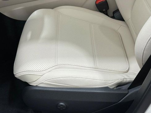 New 2026 Mercedes-Benz GLC 300 4MATIC image 16