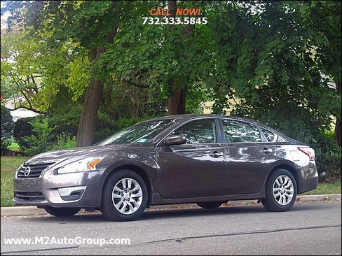 Used 2013 Nissan Altima 2.5 image 1