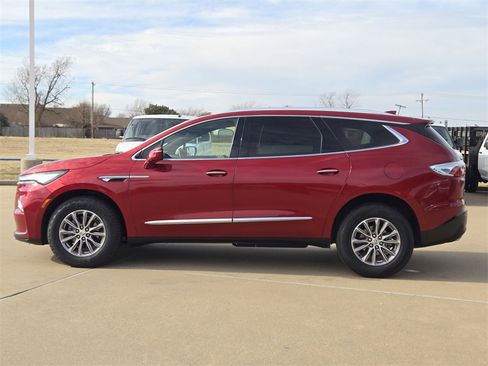 Used 2024 Buick Enclave Premium image 4