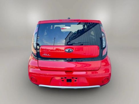 Used 2018 Kia Soul + FWD image 10