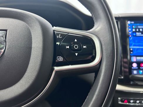 Used 2022 Volvo XC60 T8 Inscription w/ Advanced Package AWD/4WD image 11