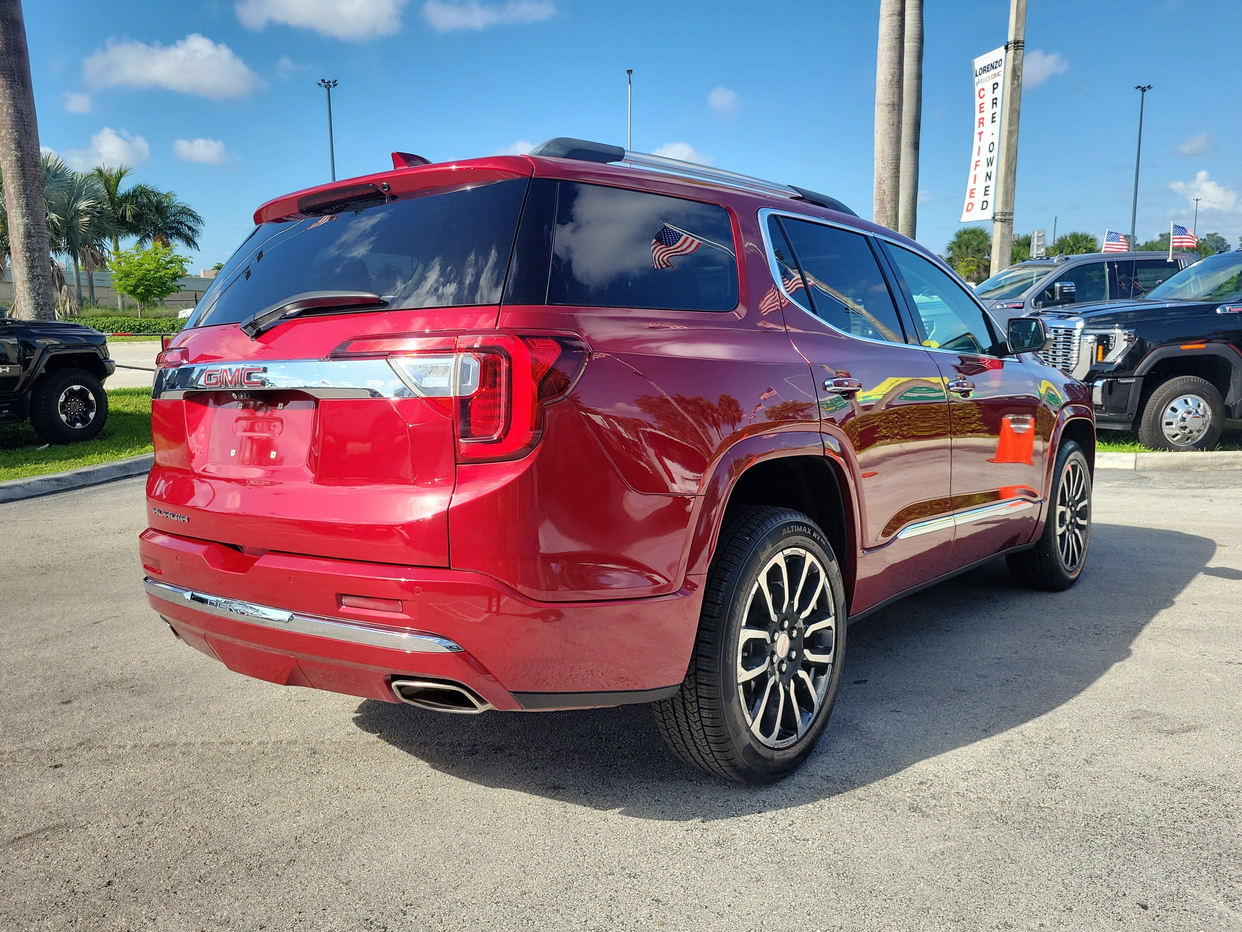 Used 2020 GMC Acadia Denali w/ Technology Package FWD image 5