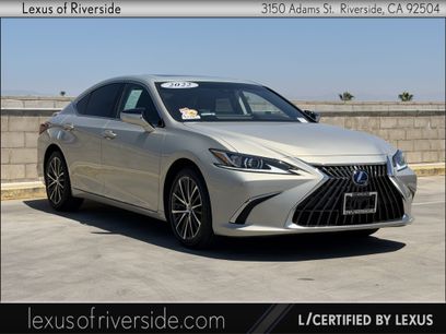 Certified 2022 Lexus ES 300h w/ Premium Package