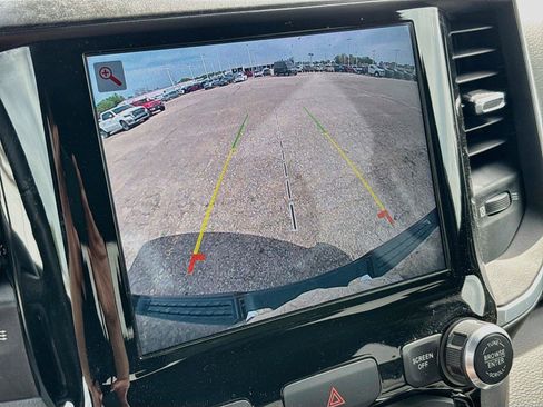 Used 2022 RAM 1500 Big Horn AWD/4WD image 6