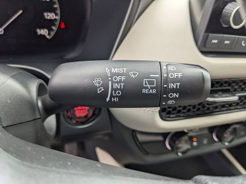 Used 2023 Honda HR-V LX image 30
