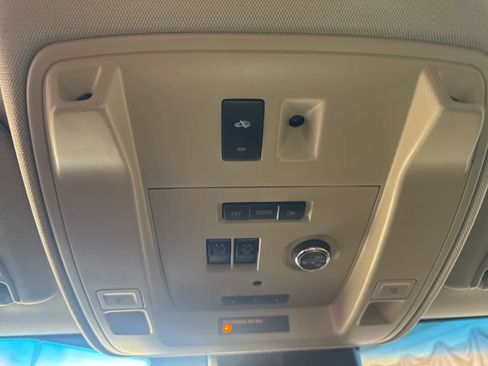 Used 2017 Chevrolet Tahoe Premier image 27