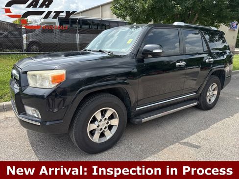 Used 2011 Toyota 4Runner SR5 w/ Convenience Pkg AWD/4WD image 1