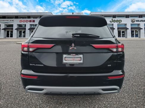 Used 2024 Mitsubishi Outlander SE FWD image 7