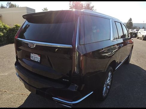 Used 2023 Cadillac Escalade ESV Premium Luxury w/ Performance Package AWD/4WD image 6