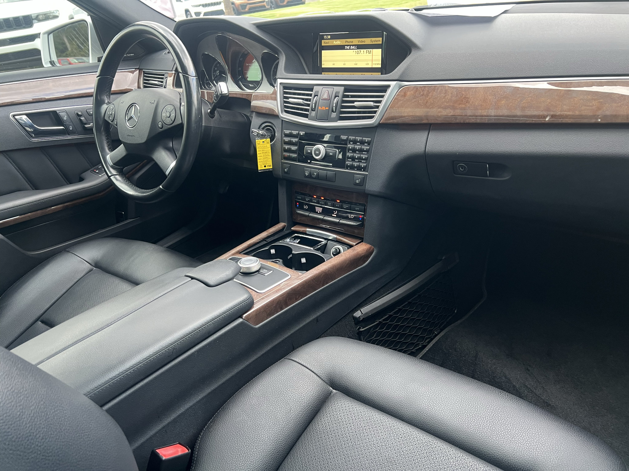 Used 2011 Mercedes-Benz E 350 Sedan image 15