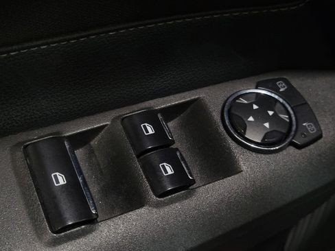 Used 2016 Ford Mustang Convertible w/ Equipment Group 051A image 27