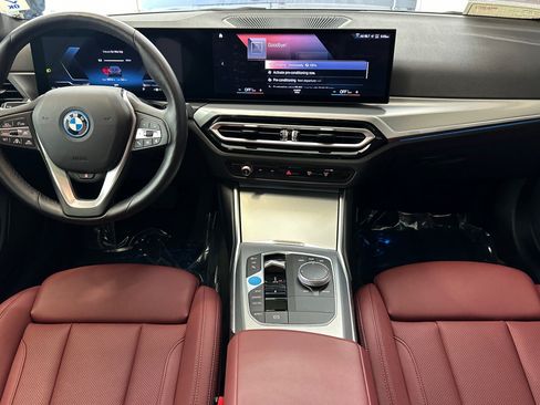 Used 2023 BMW i4 eDrive35 RWD image 15