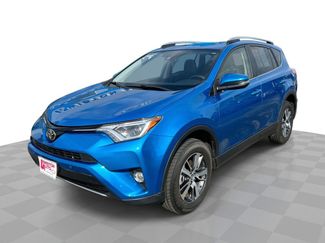 Used 2018 Toyota RAV4 XLE image 1