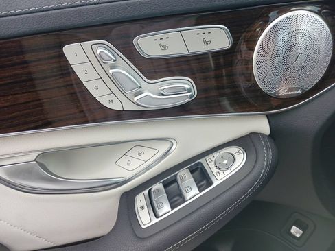 Used 2015 Mercedes-Benz C 300 4MATIC Sedan image 26