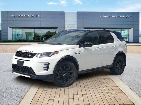 Certified 2025 Land Rover Discovery Sport Dynamic SE AWD/4WD image 1