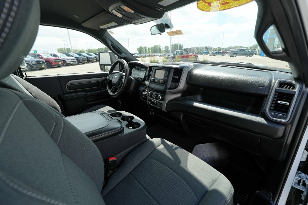 Used 2023 RAM 2500 Tradesman RWD image 31